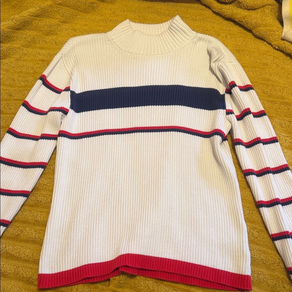 Tommy Hilfiger Women's Sweater - White, Navy, and Red